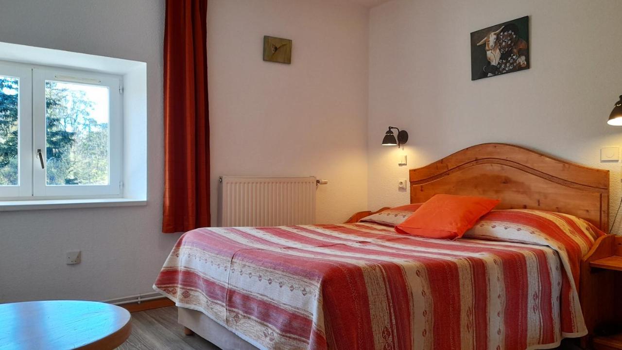Hôtel Bellier La Chapelle-en-Vercors Buitenkant foto